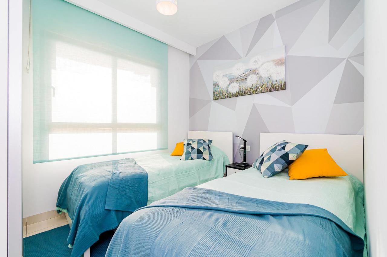 New Comfortable With 2 Bedrooms Near The Apartment
