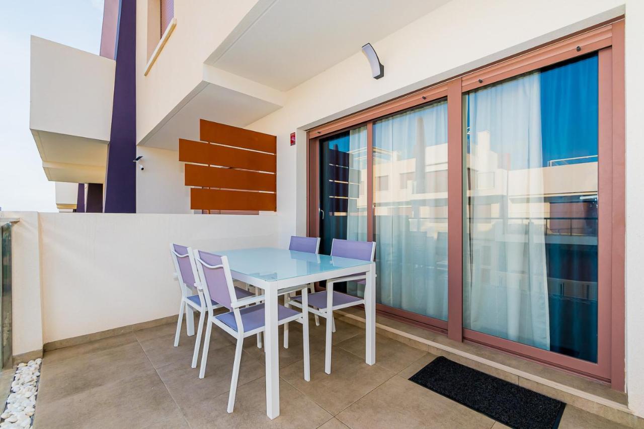 New Comfortable With 2 Bedrooms Near The Apartment